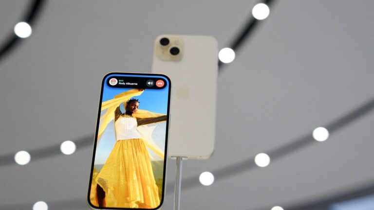 Amazon Holi Offer 2024: Smartphone deals – iQOO 12, iPhone 15, Samsung Galaxy S23 Ultra 5G and more