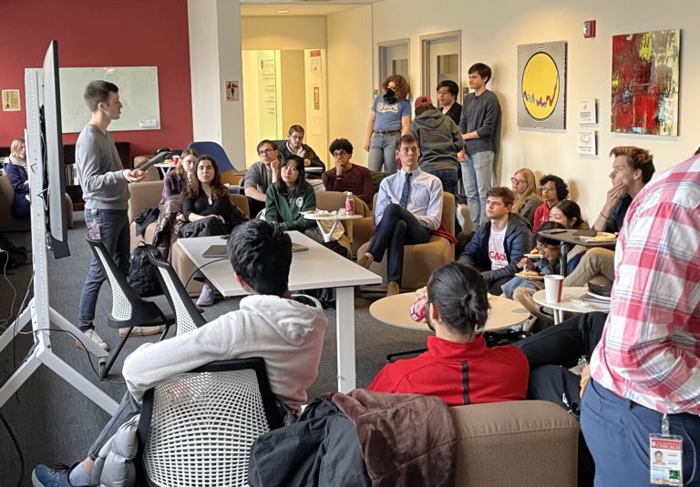Commuters Take Action’s Brandon McFadden talks “Data Science and Transportation” with transportation enthusiasts from the University of Chicago